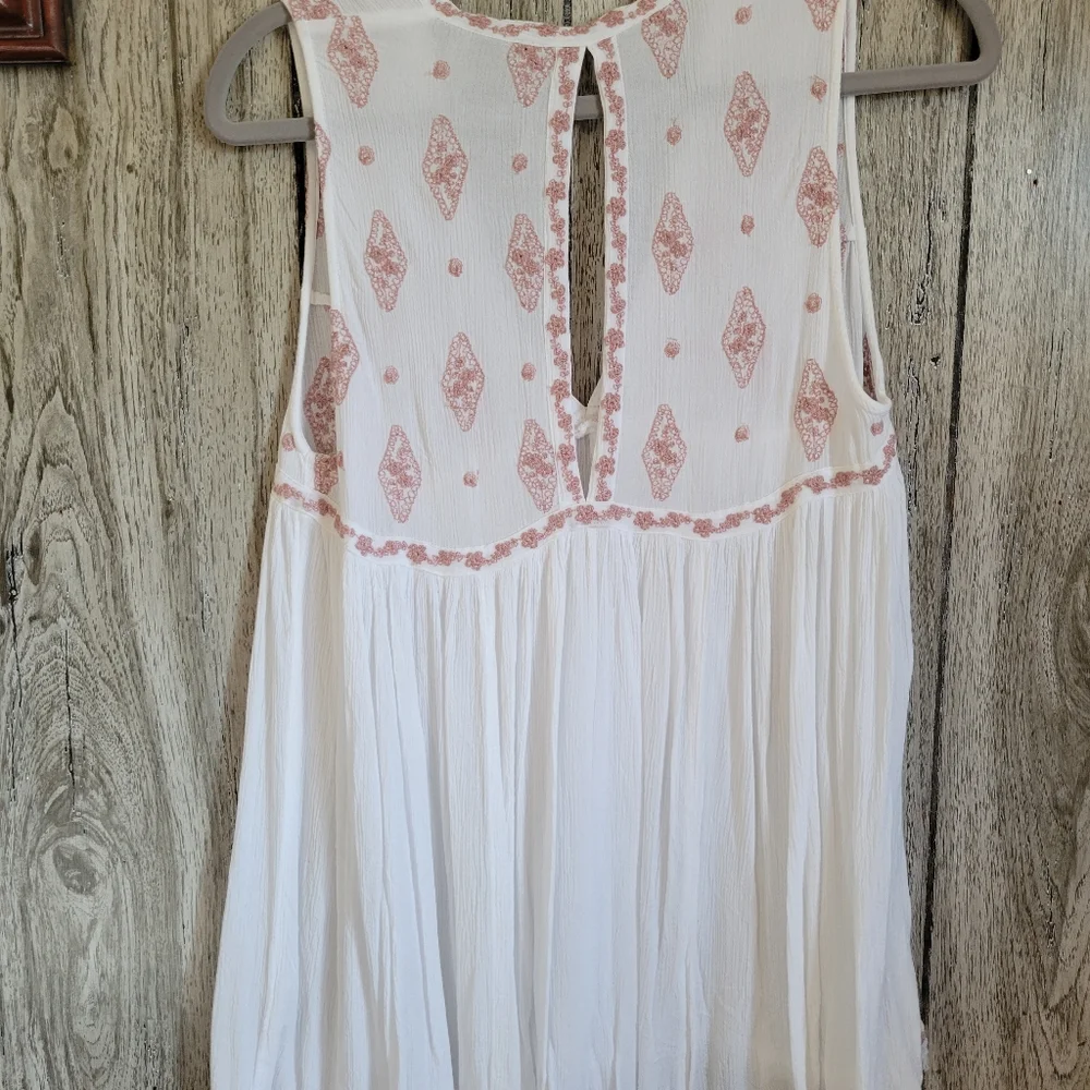 Free People Diamond Embroidery Sleeveless Top - Picture 7 of 8